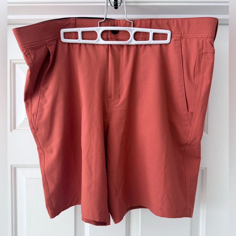 Men’s- George above the knee shorts